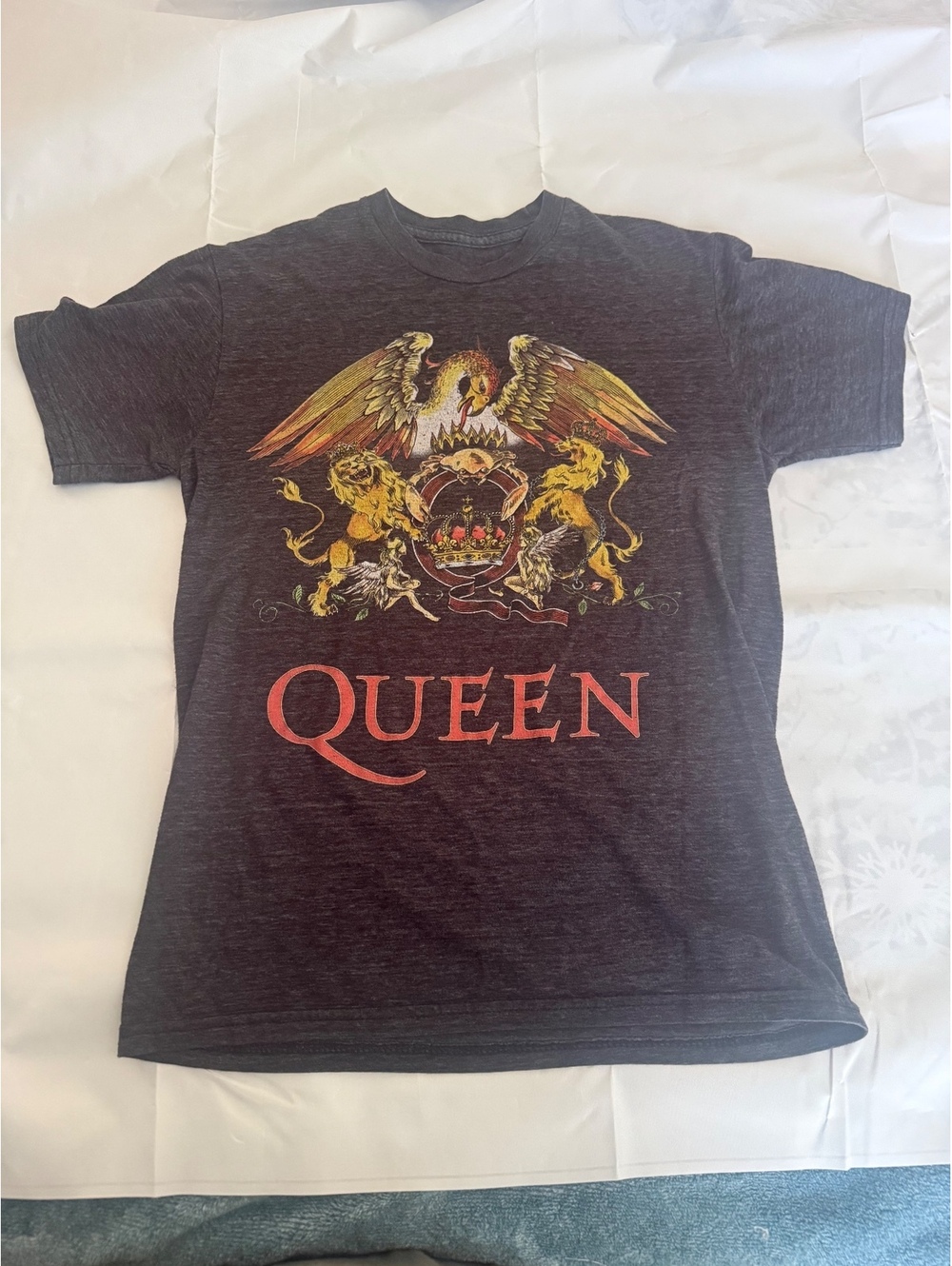 Queen Band Graphic T-Shirt Black Size Medium